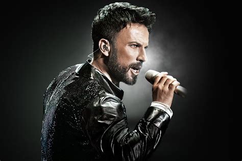 Tarkan konserten i Stockholm - En musikalisk explosion med stjärnglans och nostalgi!